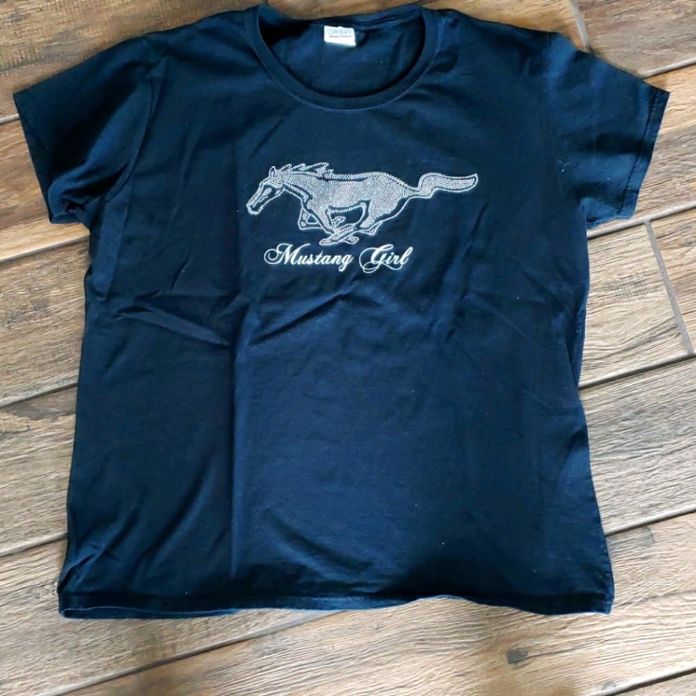 🛍 T- shirt